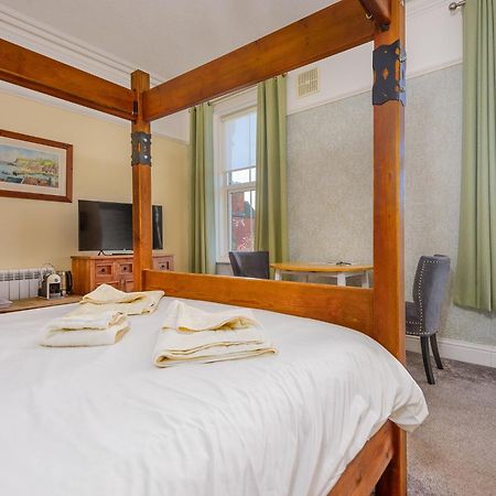 Bed and Breakfast Hillcrest Вітбі Екстер'єр фото