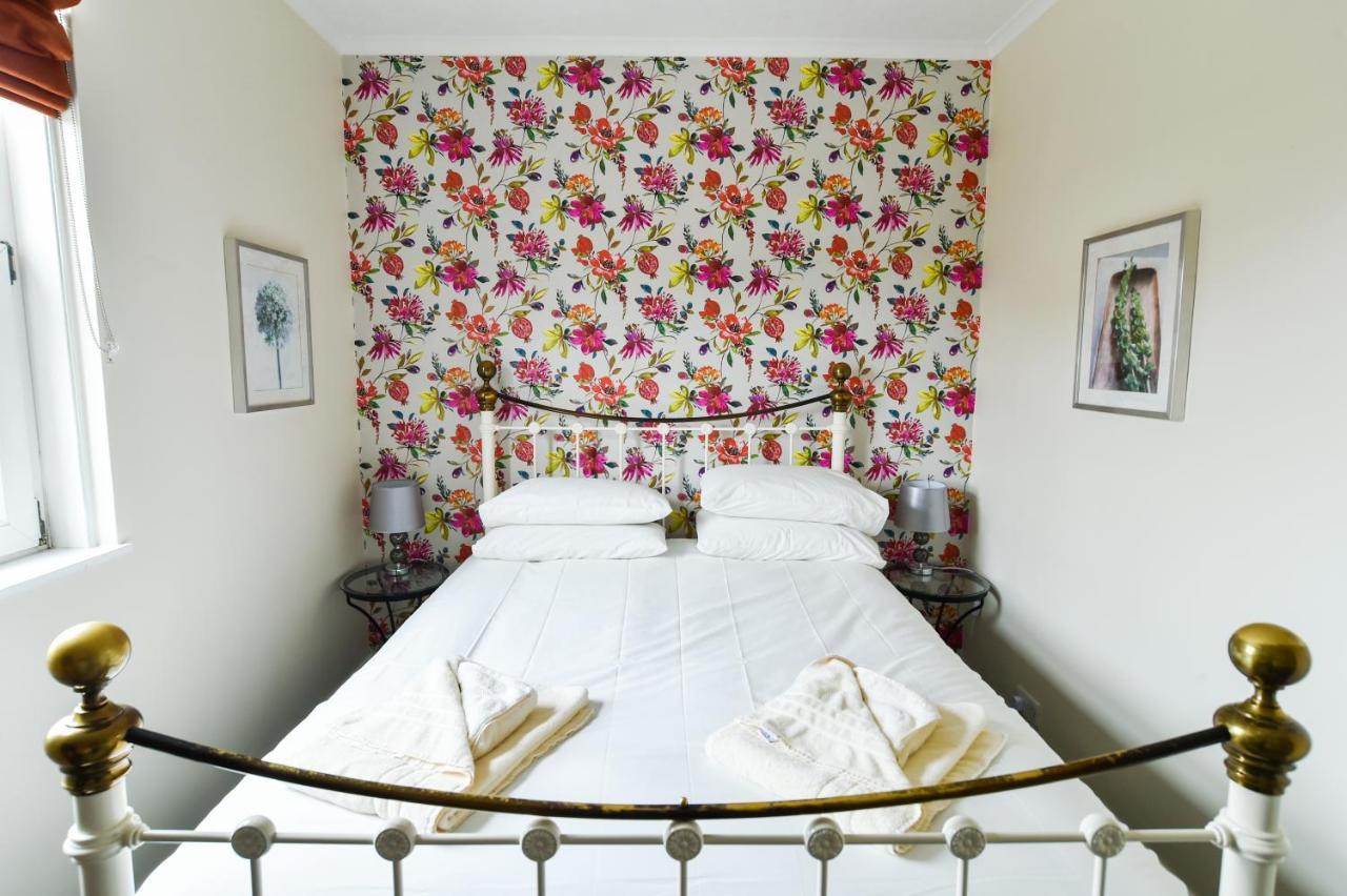 Bed and Breakfast Hillcrest Вітбі Екстер'єр фото