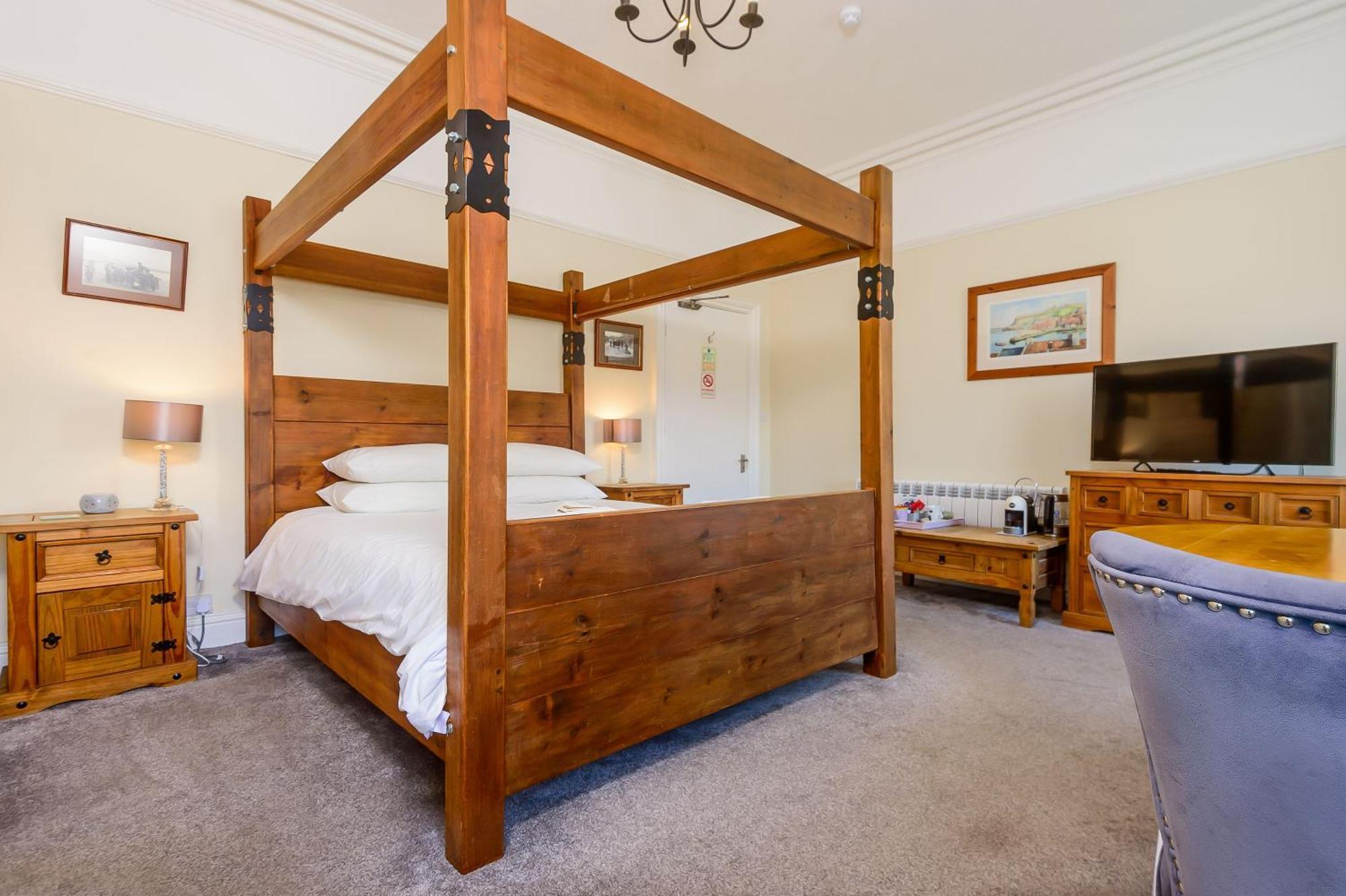 Bed and Breakfast Hillcrest Вітбі Екстер'єр фото