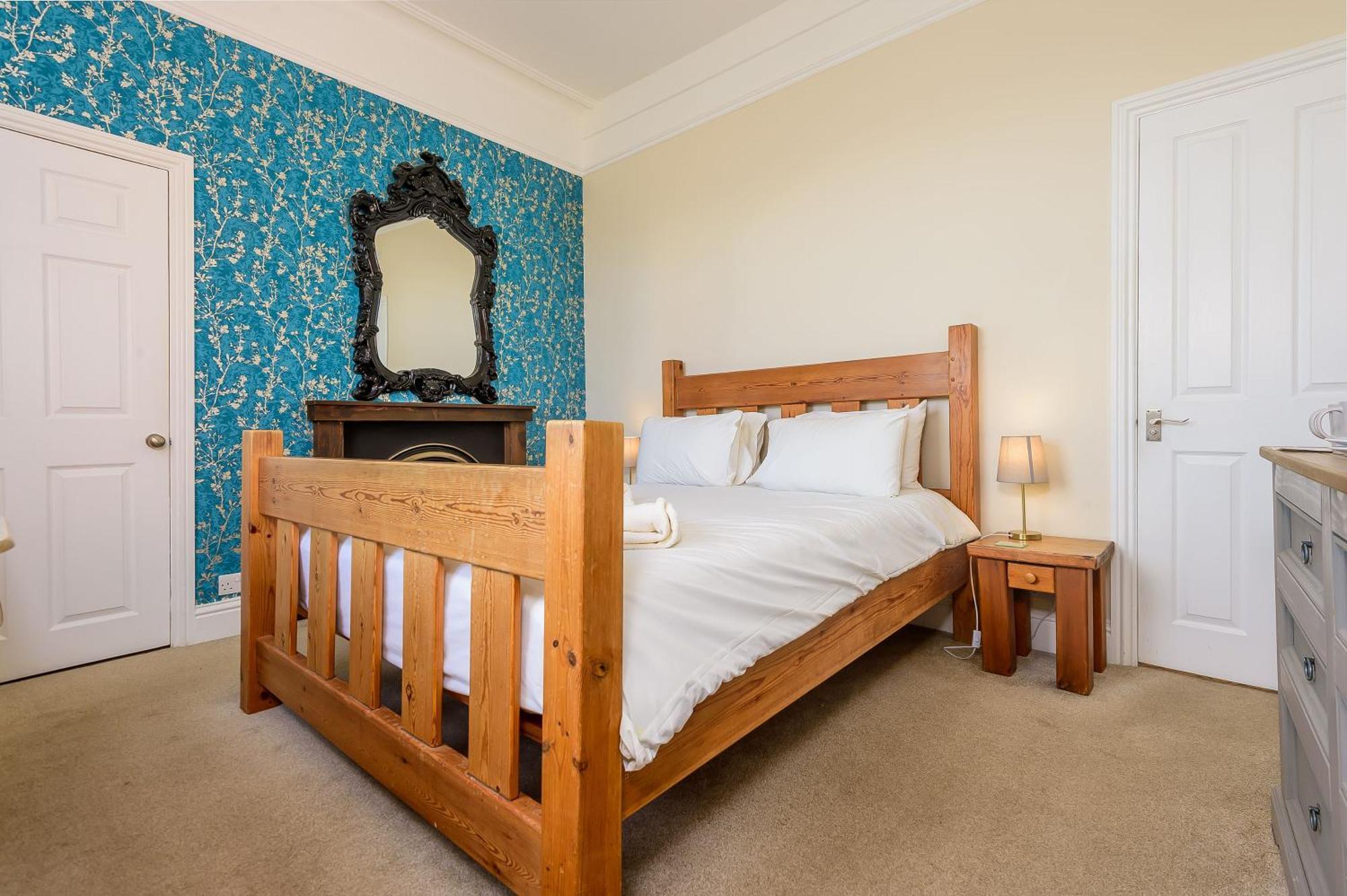 Bed and Breakfast Hillcrest Вітбі Екстер'єр фото