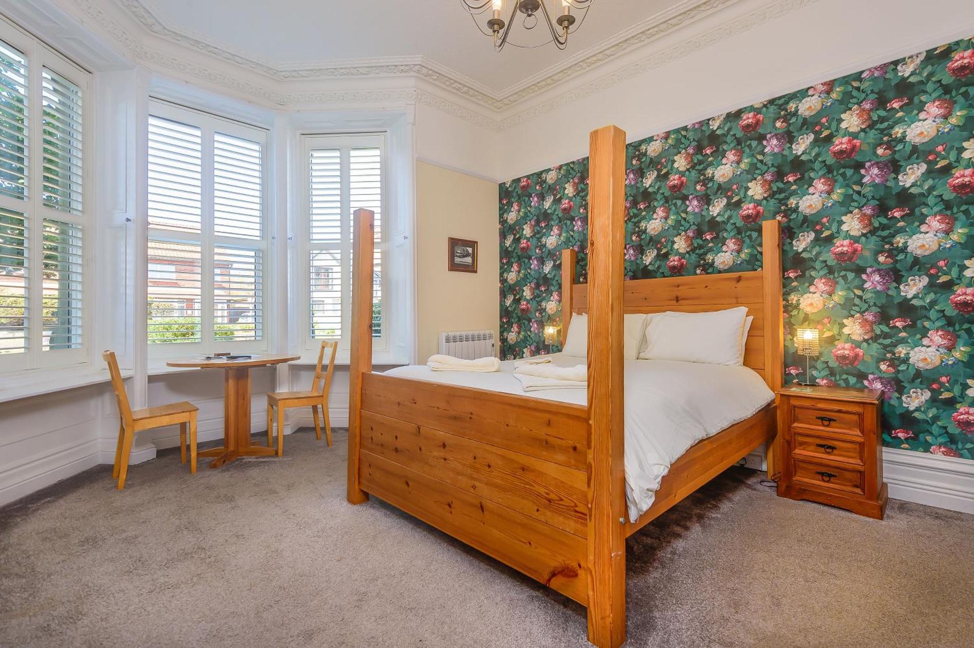 Bed and Breakfast Hillcrest Вітбі Екстер'єр фото